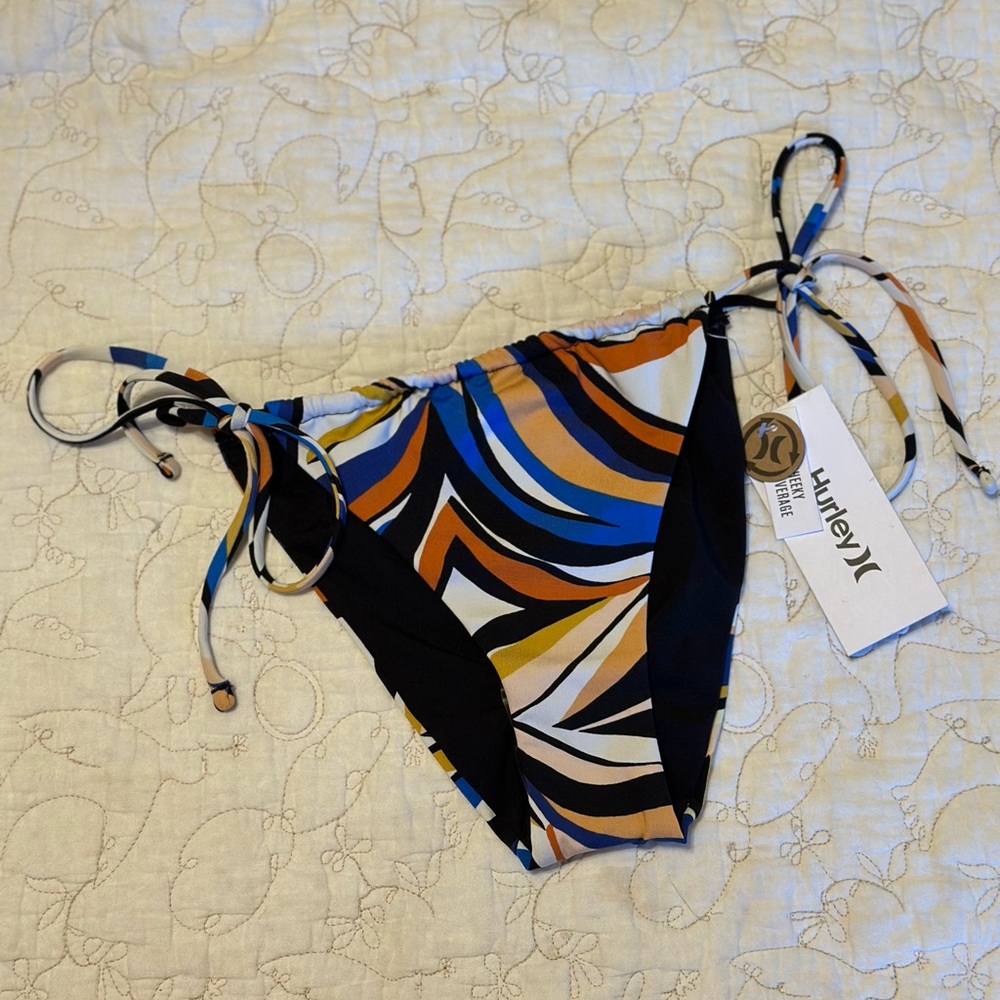 NWT Hurley ‘Sand Dunes’ Cheeky Side Tie Bikini Bottoms